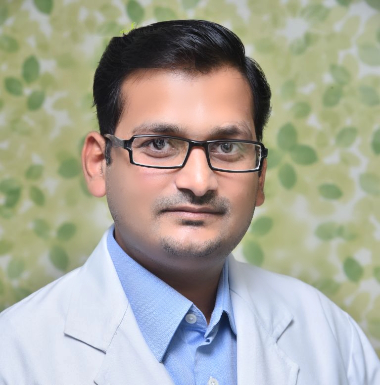 Dr. Deepak Mantri-Orthopaedic surgeon in Indore